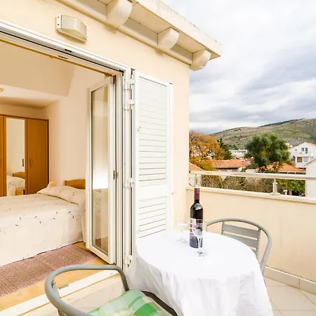 Apartment Charming Sea View