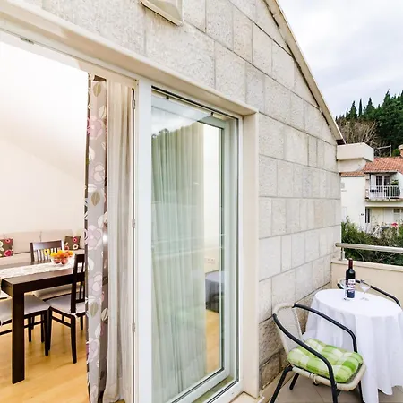 Charming Sea View Apartment *